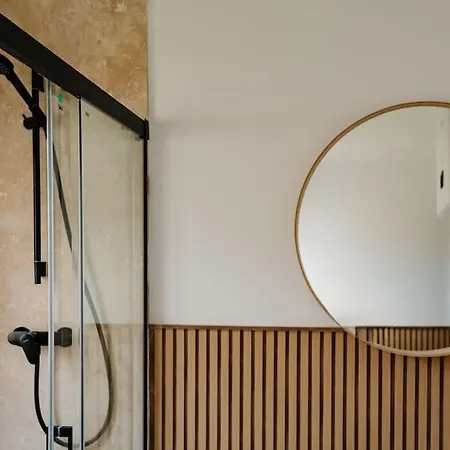 Mainstreet Luxury 9 סליאמה